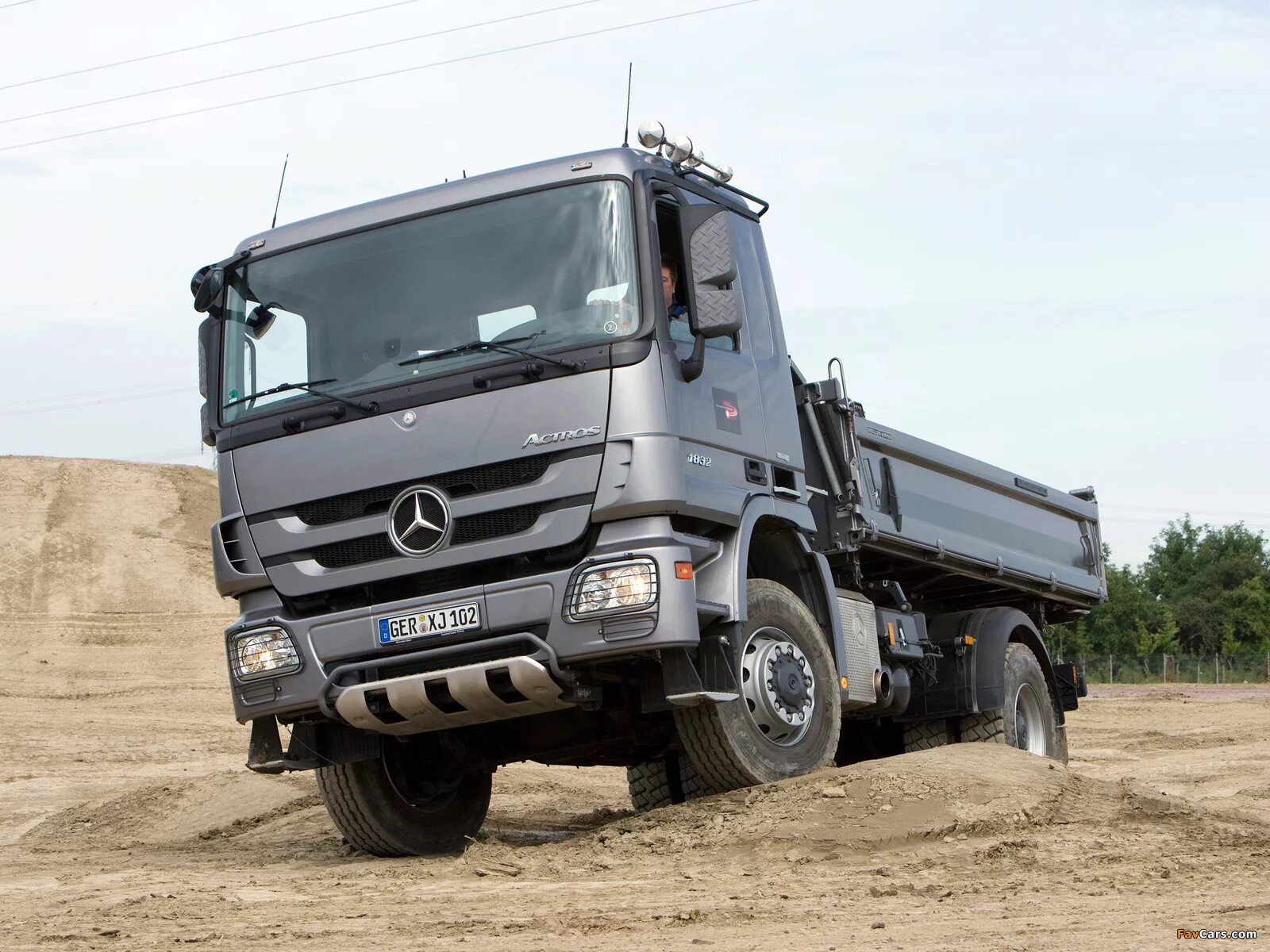 Mercedes-Benz Actros 2009. Мерседес Бенц Актрос 1832. Мерседес Бенц Актрос самосвал. Mercedes Benz Actros mp3 1832.