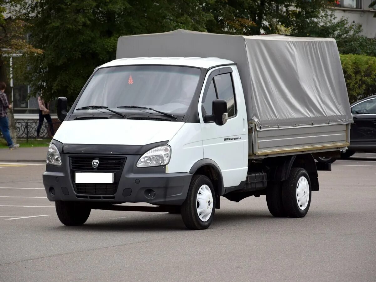 круглосуточные газели. грузоперевозки межгород недорого. газель земли. газель на участке. круглосуточные газели.