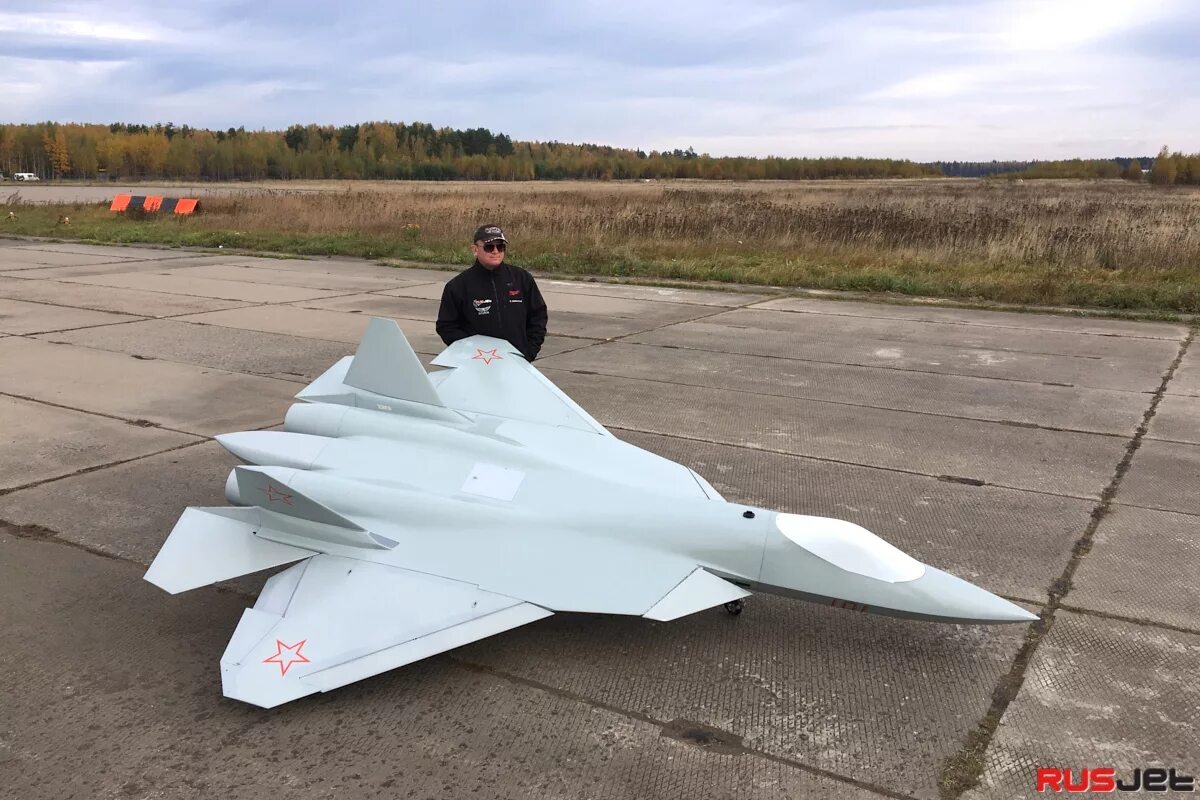 Радиоуправляемая модель Су-57. Моделька Су 57. Су 57 RC models. Су 57 модель