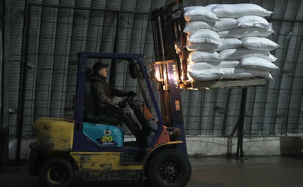 Запрет импорта украинского зерна. Польша запретила ввоз зерна. Как фасуют сахар. Экономика справится