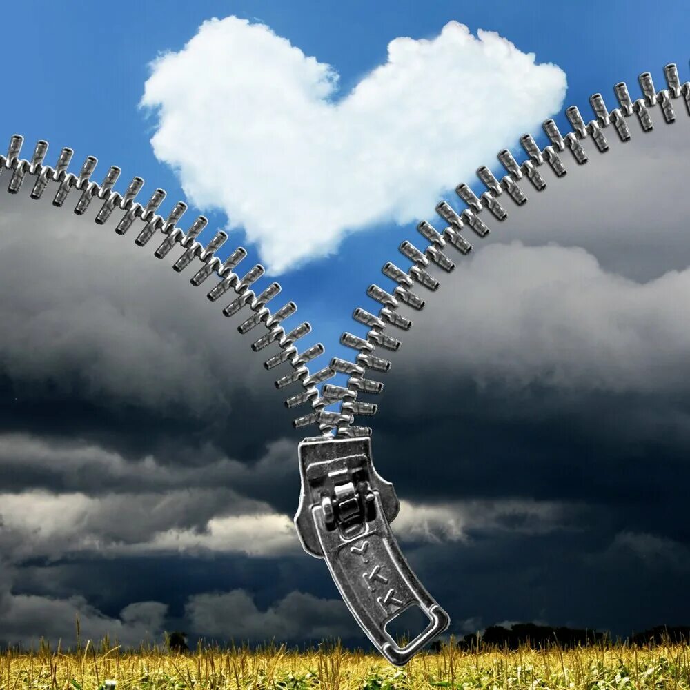 Romanticize the people in our lives. Влюбленные пары. Зависимость от любви. Мужчина и женщина. Обнимает девушку.