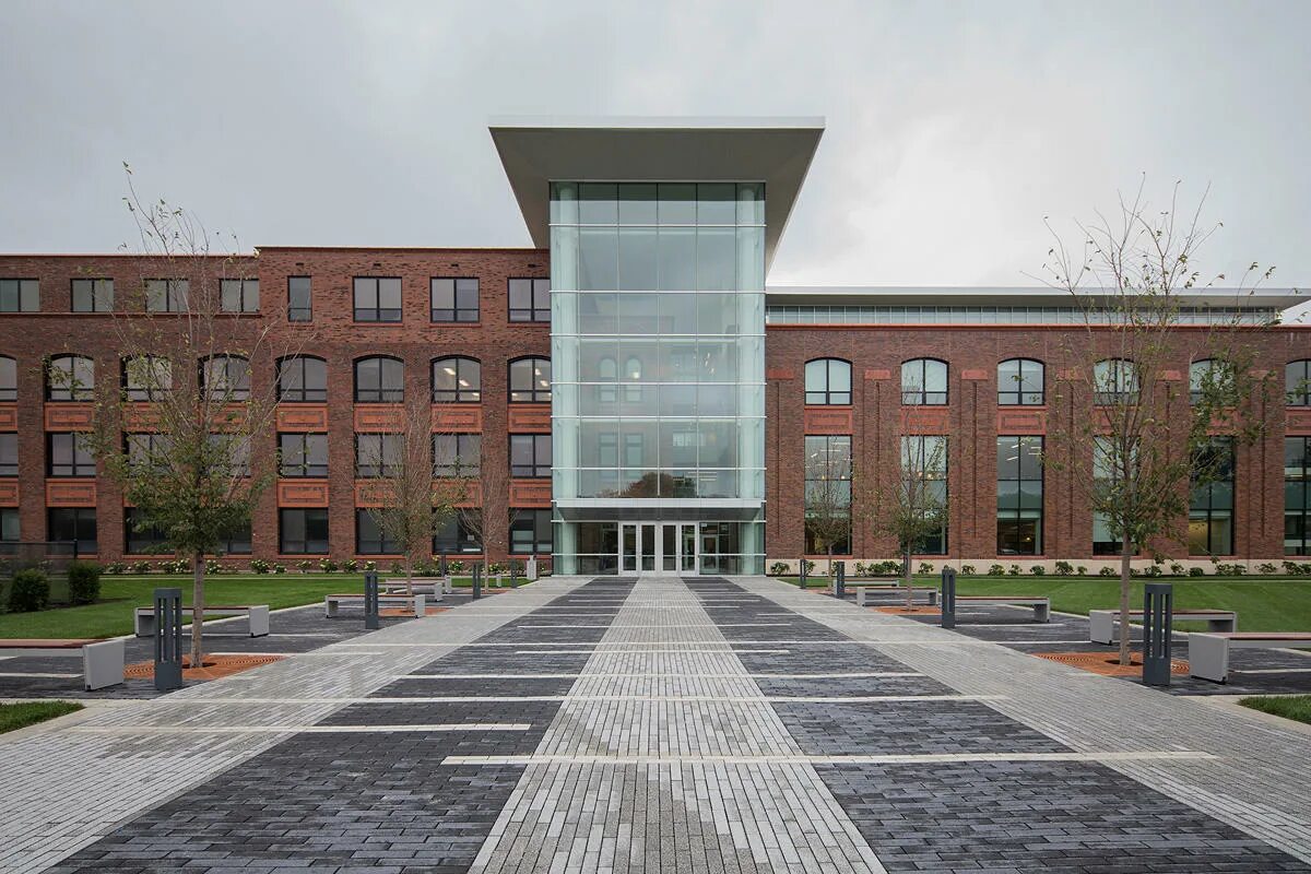 Ричмонд школа. New school high school. New school high school. Американская школа в нью-йорке средняя школа. Спригвуд хай скул австралии.