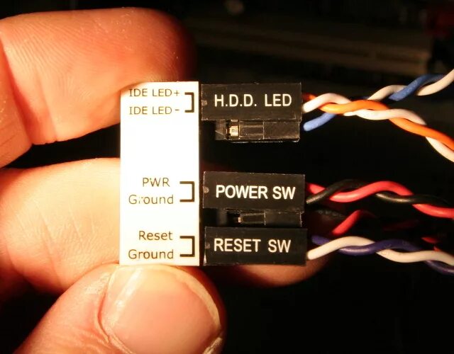 Как подключить повер. Power SW reset SW HDD led Power led 4 разъема. HDD led reset SW Power led. Power SW reset SW HDD led. Штекер Power SW HDD led reset SW.