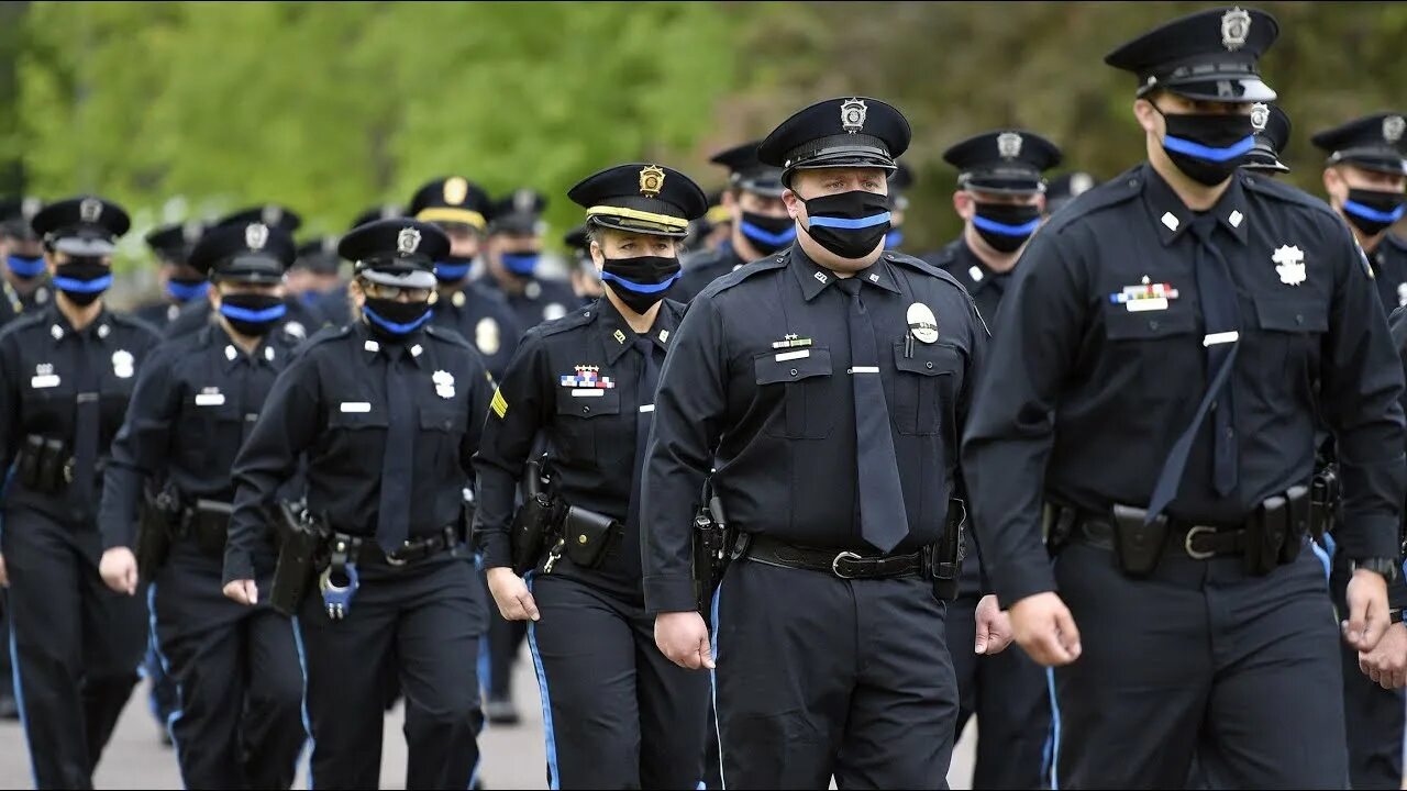 Lines community. Полицейские Балтимора. Полицейская парка. Полиция парков США. Fallen LAPD Officers.