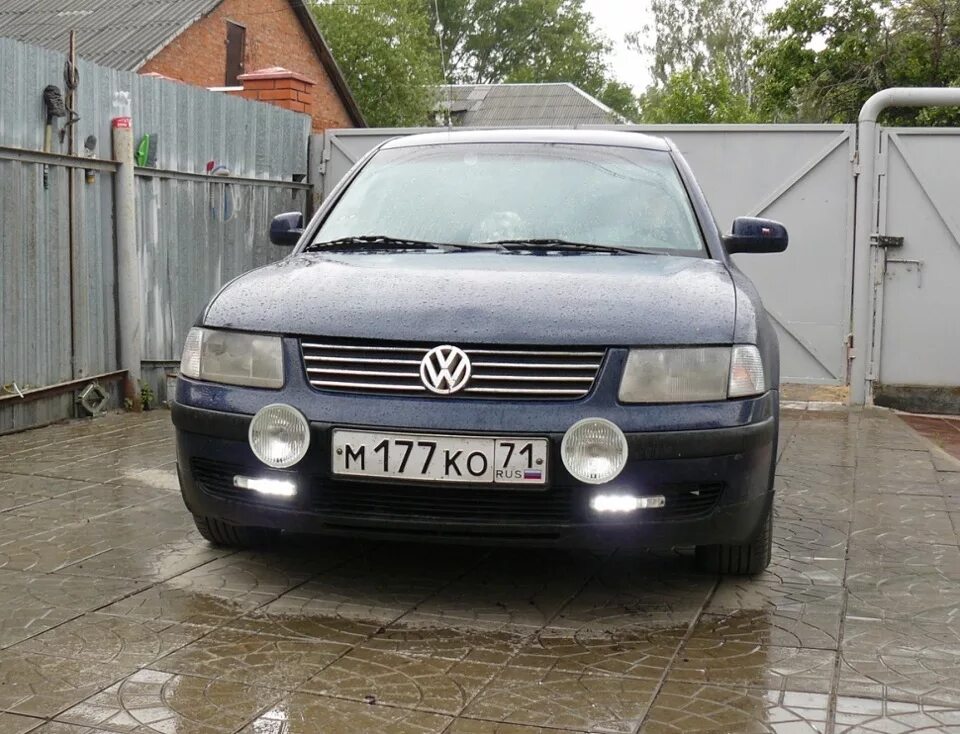 Купить фольксваген б5 на авито. Туманки на VW Passat b5 1998. ПТФ Пассат б5 дорестайл. Пассат б5 97 ПТФ. ПТФ Volkswagen b5.