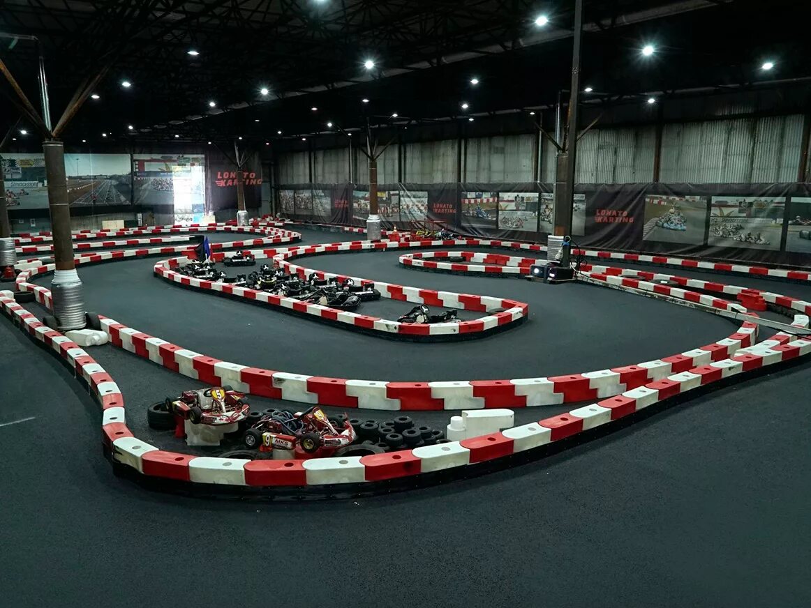 Картинг Lonato Karting. Картодром Лонато. Картинг центр Варшавское шоссе 30 а. Картинг Варшавское шоссе.