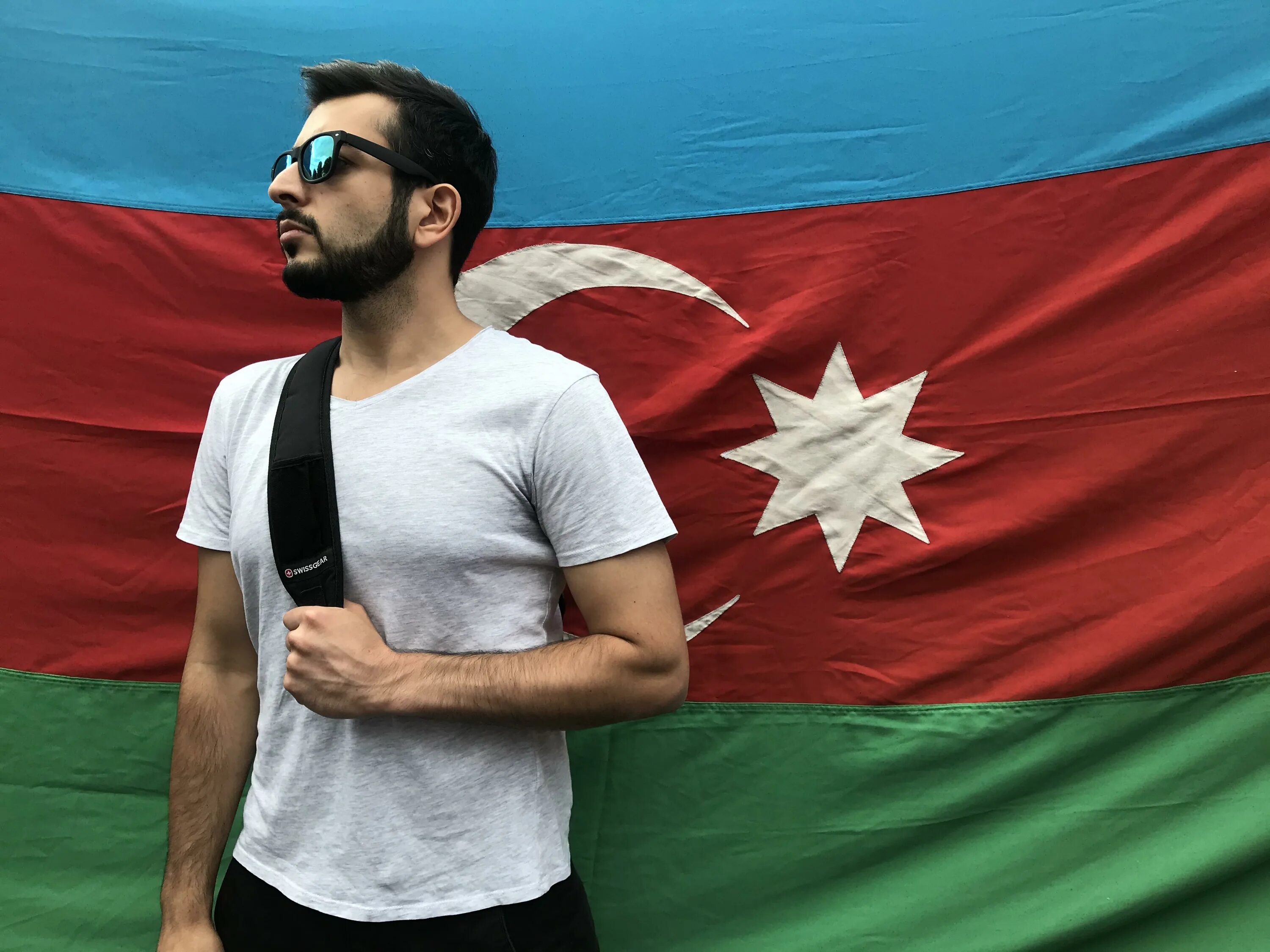 Жители азербайджана. Азейбарджанцы внешность. Азейбарджанцы внешность. Как называют азербайджанцев. Гаджи азер оглы алиев.