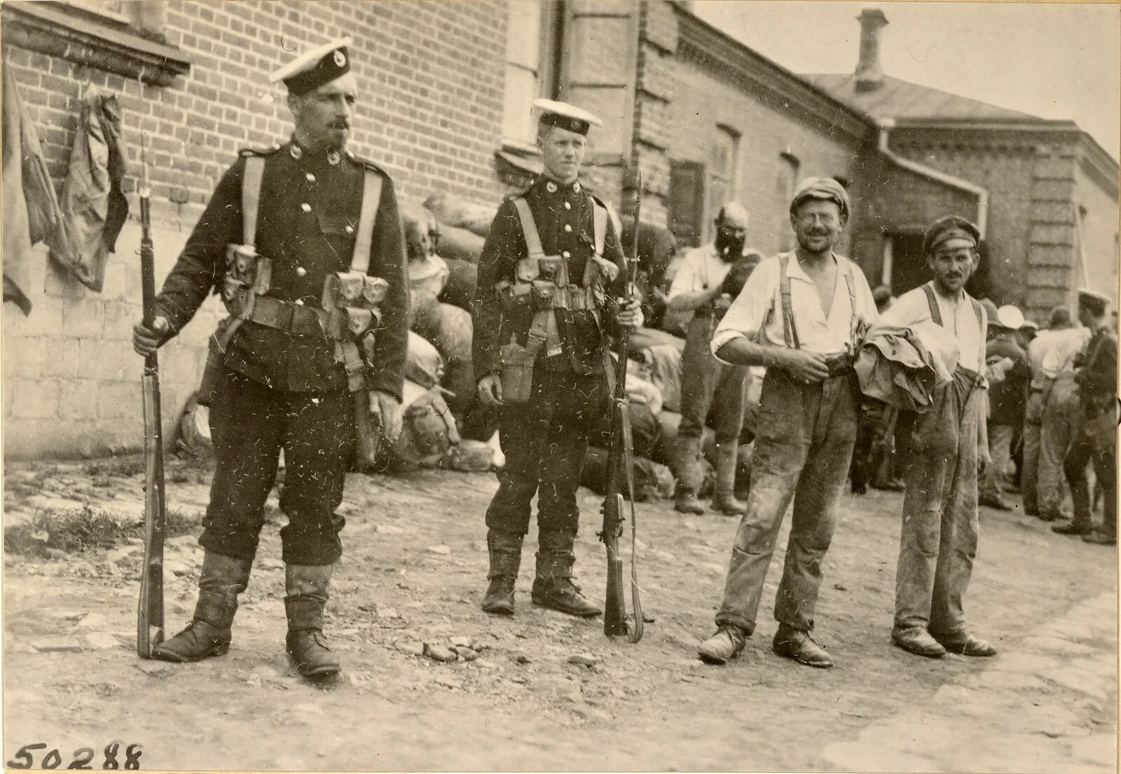 Японские интервенты владивосток 1918. Японская интервенция на дальнем востоке 1918-1920. Японские интервенты владивосток 1918. Японские интервенты во владивостоке. План кантокуэн особые маневры квантунской армии.