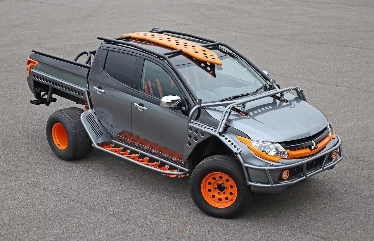 Пикап st6 купить. Mitsubishi l200 пикап. Mitsubishi l200 Triton Tuning. Mitsubishi Pickup l200 Offroad. Mitsubishi l200 Offroad Tuning.