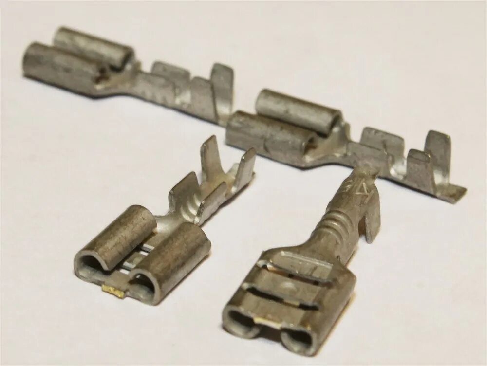 Delphi". 3мм с защелкой (для разъемов) 1. Клемма папа 2. Клемма провода (контакт гнездовой) 6,3 (мама). 5-1.