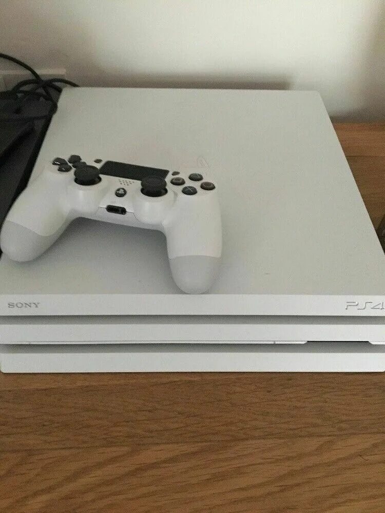 Плейстейшен 4 белый цвет. Sony ps4 Pro 1tb. Sony ps4 Pro 1 TB белая. Sony PLAYSTATION 4 Pro White. PLAYSTATION 4 Slim белая.