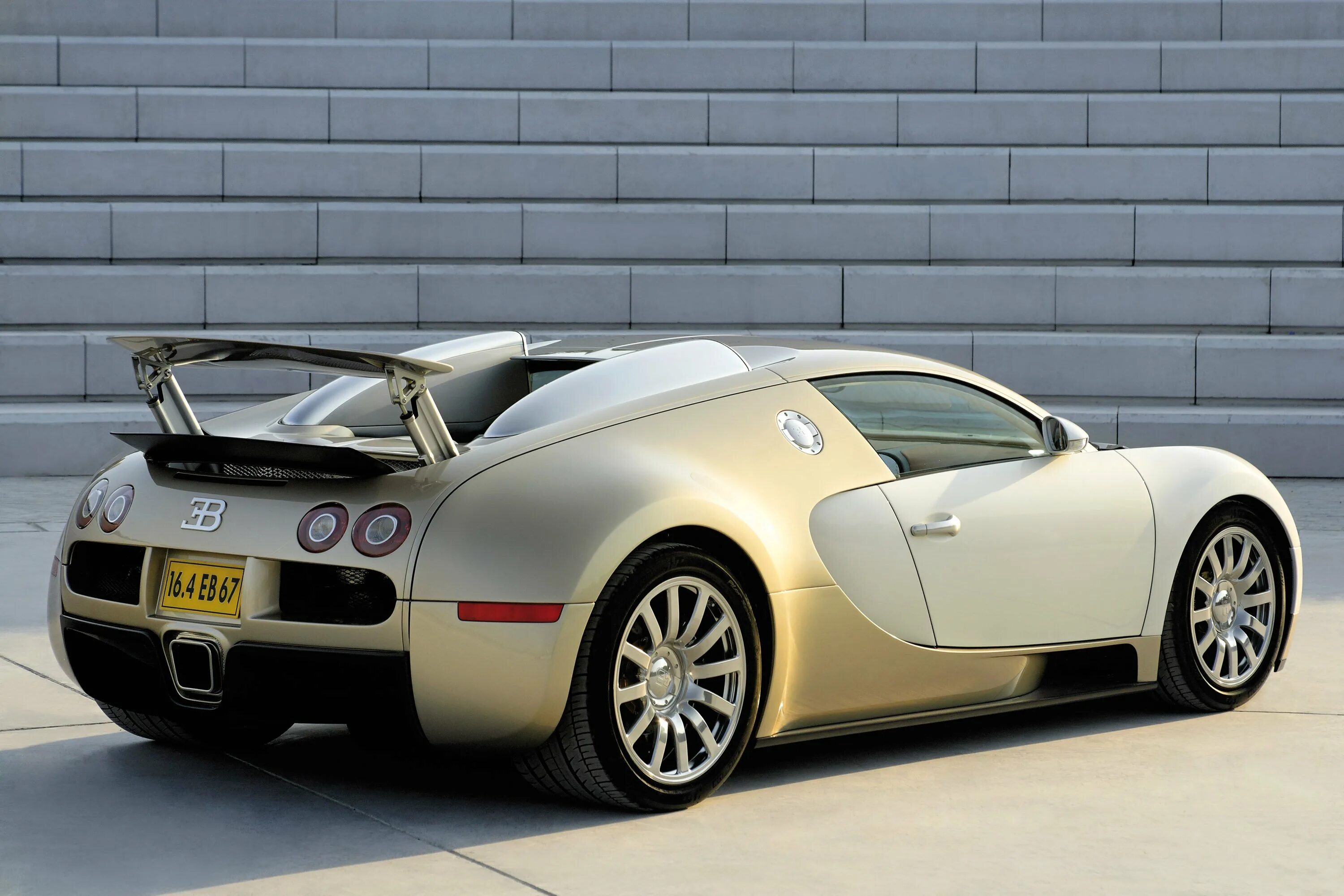 Бугатти Вейрон 2009. Bugatti Veyron 2001. Bugatti Veyron 16.4 Grand Sport 2009. Bugatti 2009 Veyron centenaire.