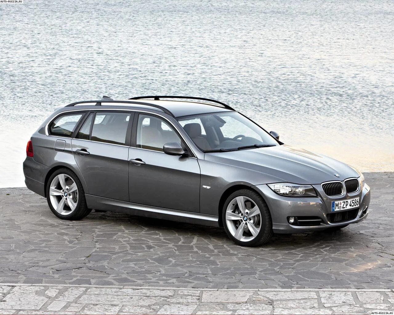 Третье семейство BMW пополнилось универсалом