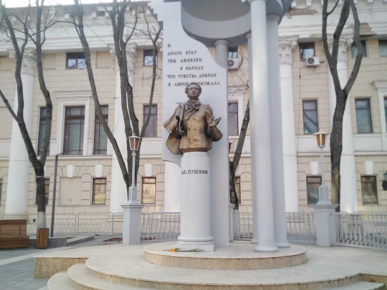 театр драмы оперы и балета воронеж. театр победа новосибирск. центр воронежа площадь ленина. барста воронеж площадь ленина. театральная площадь омск.