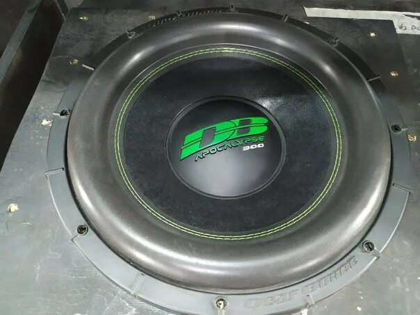 Apocalypse db sa305 d2. Db 305 d1.. db 305 сабвуфер. db apocalypse 250 15. db305 31 герц.