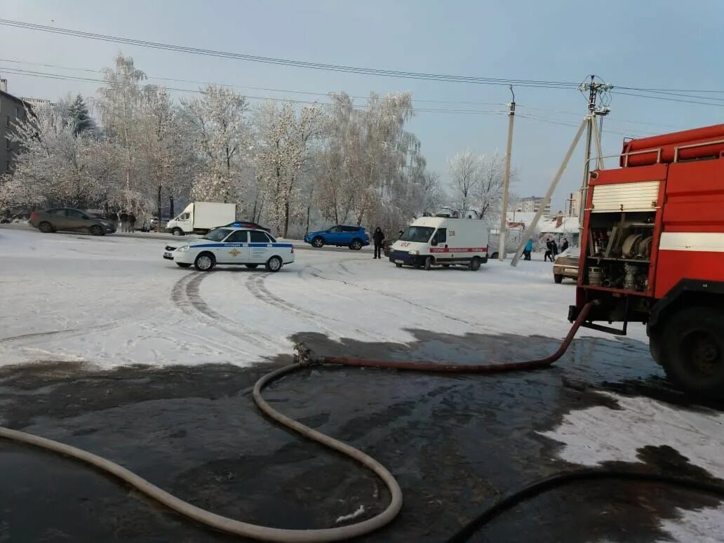 14 павших. Улица 14 павших бугульма. бугульма сгорел автобус. автовокзал бугульма сгорел. бугульма 14 павших 81.