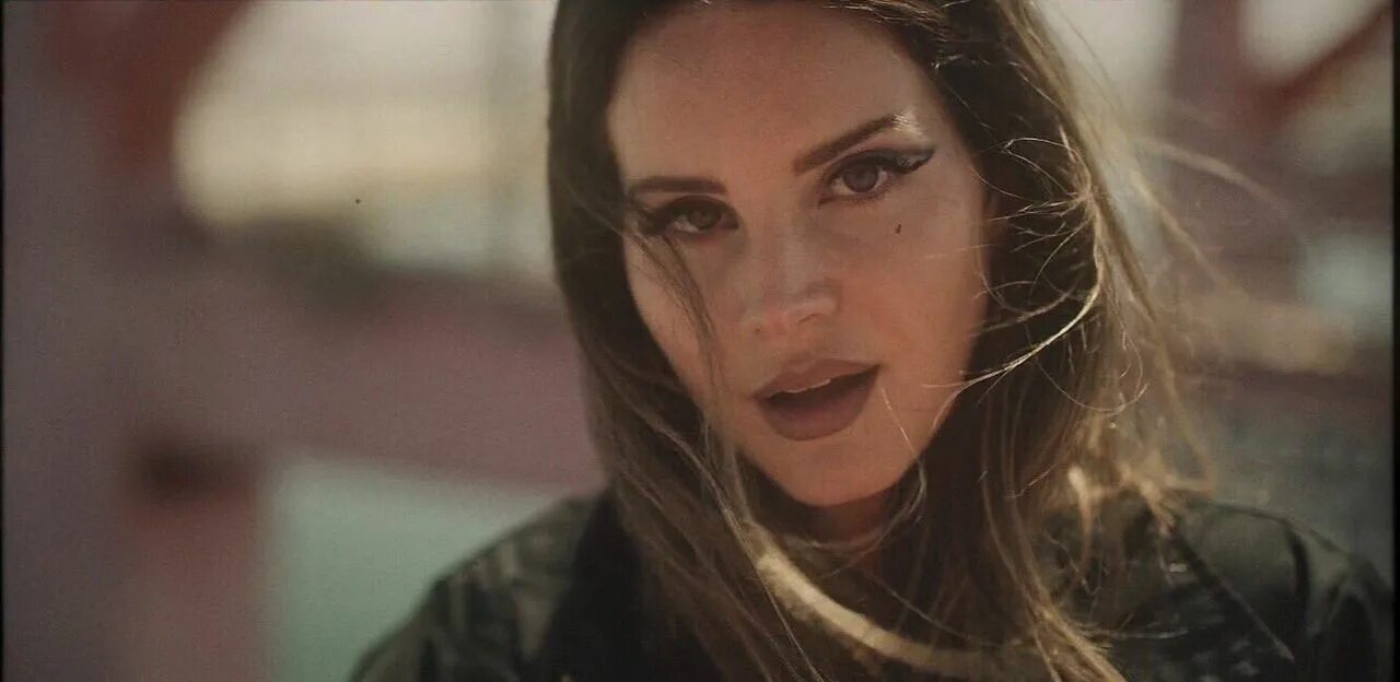 Lana del rey lust for life album. Лучшие песни ланы дель рей. Lana del rey violet bent backwards over the grass. Lana del rey violet bent backwards over the grass. Lana del rey lust for life обложка.