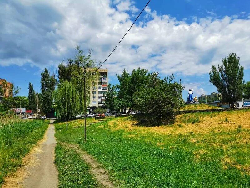 челябинское высшее военное автомобильное инженерное училище. курахово селидово. центральная площадь буйнакска. сквер 3 поколений магнитогорск. поповка кашарского района ростовской области.