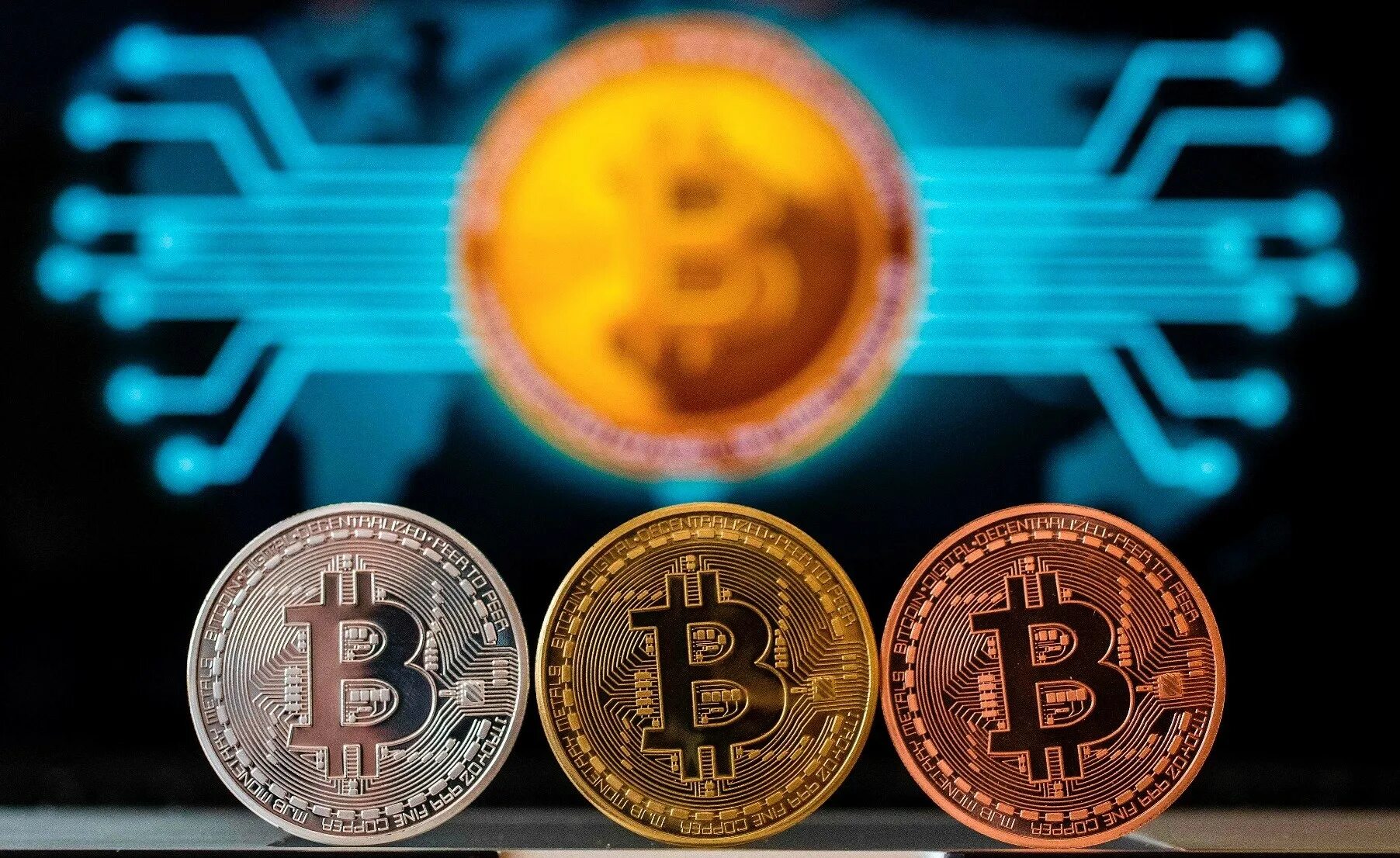 Самый дорогой биткоин. Биткоин в 2009 году. 1 биткоин монета. Самый дорогой биткоин. Биткоин.