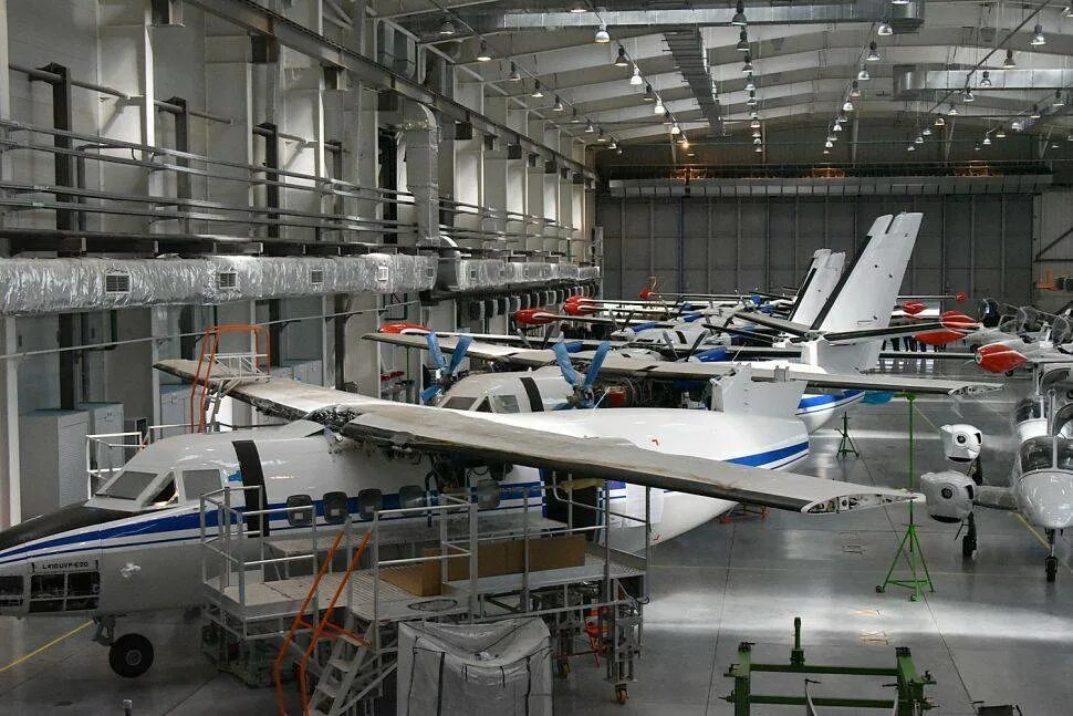 Уральский гражданской авиации. Завод гражданской авиации екатеринбург. Уральский завод гражданской авиации. Завод узга екатеринбург. Ао уральский завод гражданской авиации.