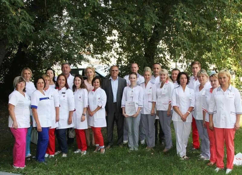 Работники ржд больницы. Жд поликлиника пенза. Клиническая больница ржд-медицина, поликлиника, челябинск. Коллектив врачей поликлиники. Сотрудники ржд медицина.