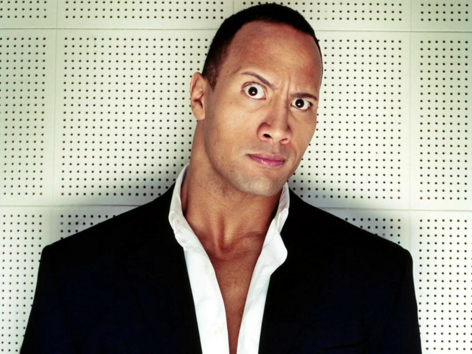 дуэйн скала джонсон с волосами. скала джонсон взгляд. дуэйн джонсон взгляд. дуэйн джонсон взгляд. дуэйн джонсон смешное лицо.