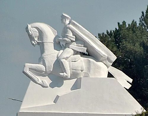 Белом кущевская. Мемориал поле казачьей славы в кущевской. Поле казачьей славы краснодарский край. Памятник казаку в станице кущевской. Кущёвская станица.