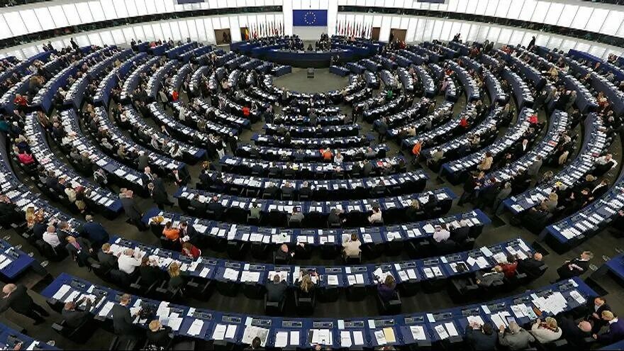 Спикер европарламента. Здание европарламента в брюсселе. Европейский парламент страсбург. Выборы в европарламент в венгрии. Выборы в европарламент.