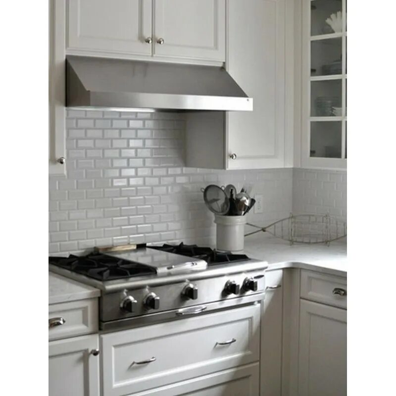 плитка кирпичиком на кухню. фартук для кухни из плитки. кухонные плиты белые. кухня с белой газовой плитой. кухонные плиты белые.