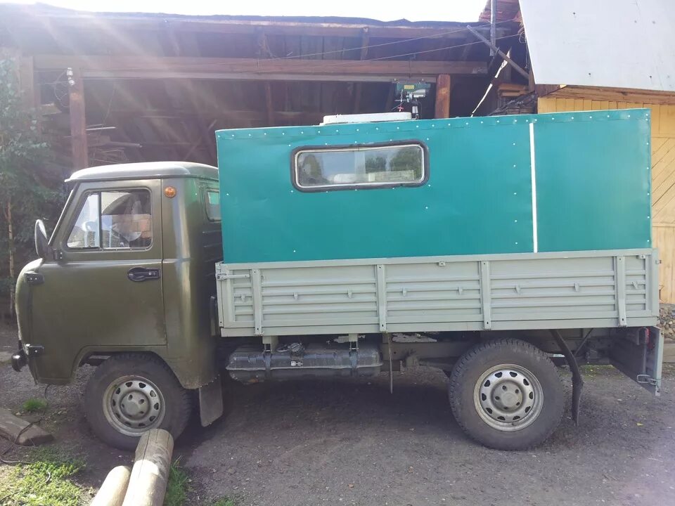 Будка на уаз 3303. Уаз-3303 будка кунг. Кунг на уаз 3303. Кунг на уаз 3303. Будка на уаз головастик.