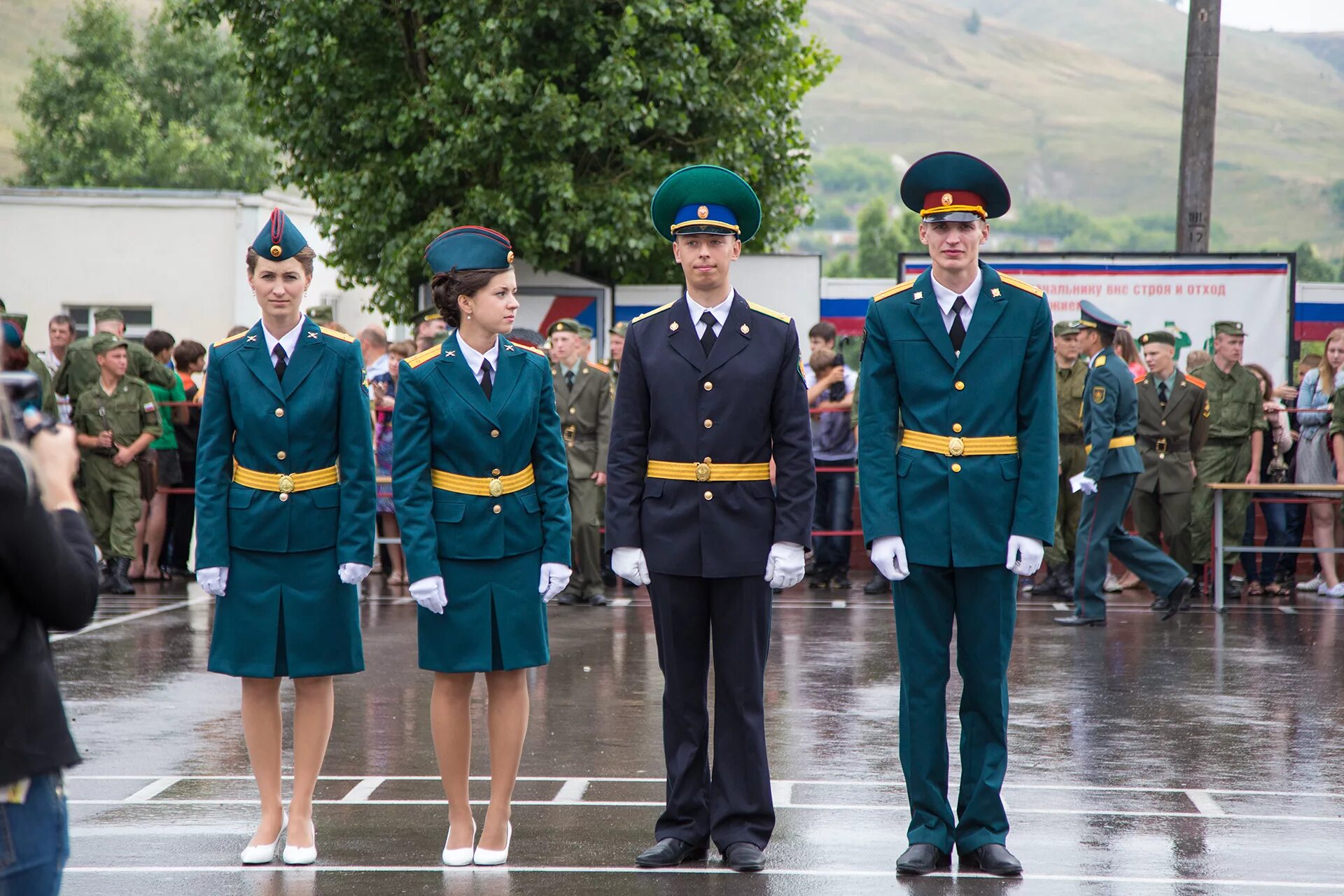 Стать курсантом военного училища