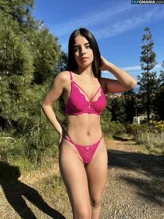 mia.white Nude OnlyFans Leaked Photo 7.