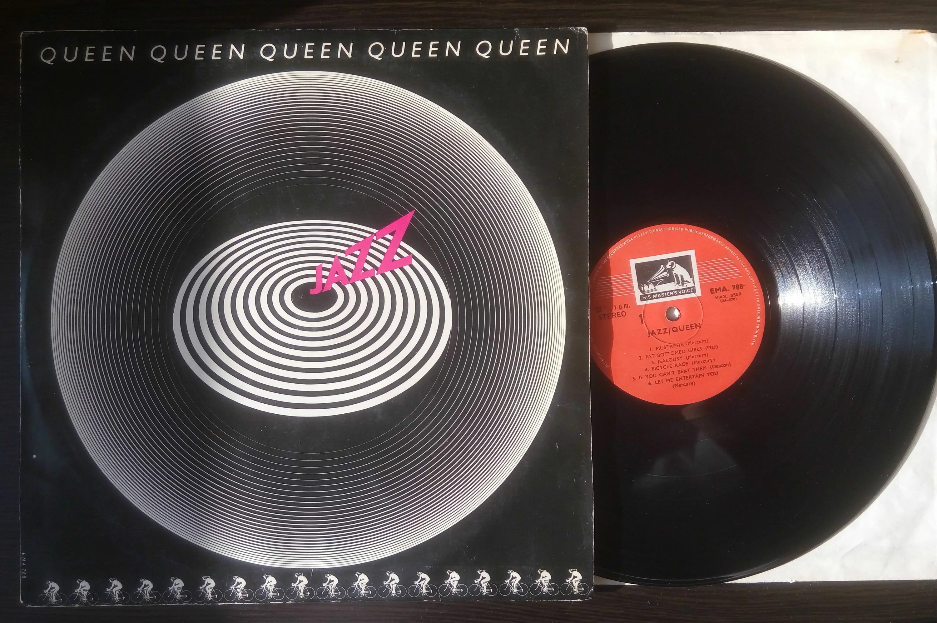 Queen Jazz 1978 обложка. Обложка Queen Jazz Jazz. Виниловая пластинка Queen. Queen Jazz обложка альбома.