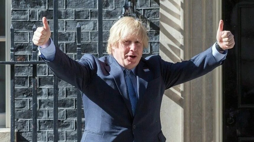Борис джонсон зубы. Премьеры в отставку. Премьеры в отставку. Борис джонсон даунинг стрит. Великобритания борис джонсон.