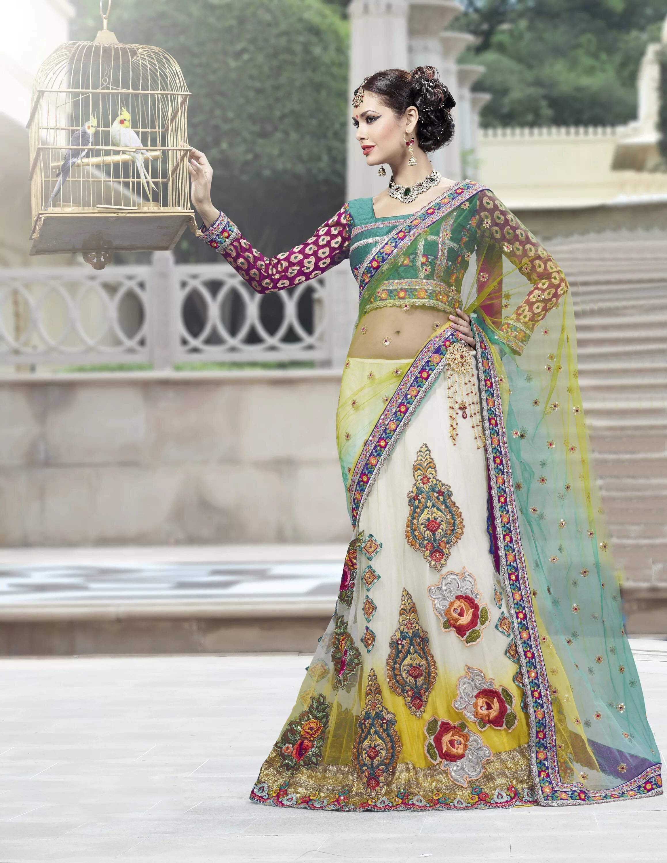 народный костюм индии. хиндустанцы в национальных костюмах. национальный костюм индии сари. народный костюм индии. индийские наряды.