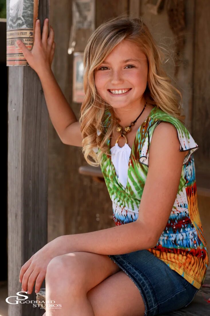 Обычная девочка 10 лет лицо. Лицо школьницы девушки крупным планом. Teenager 4л. Красавицы 12 лет. Герл 12.