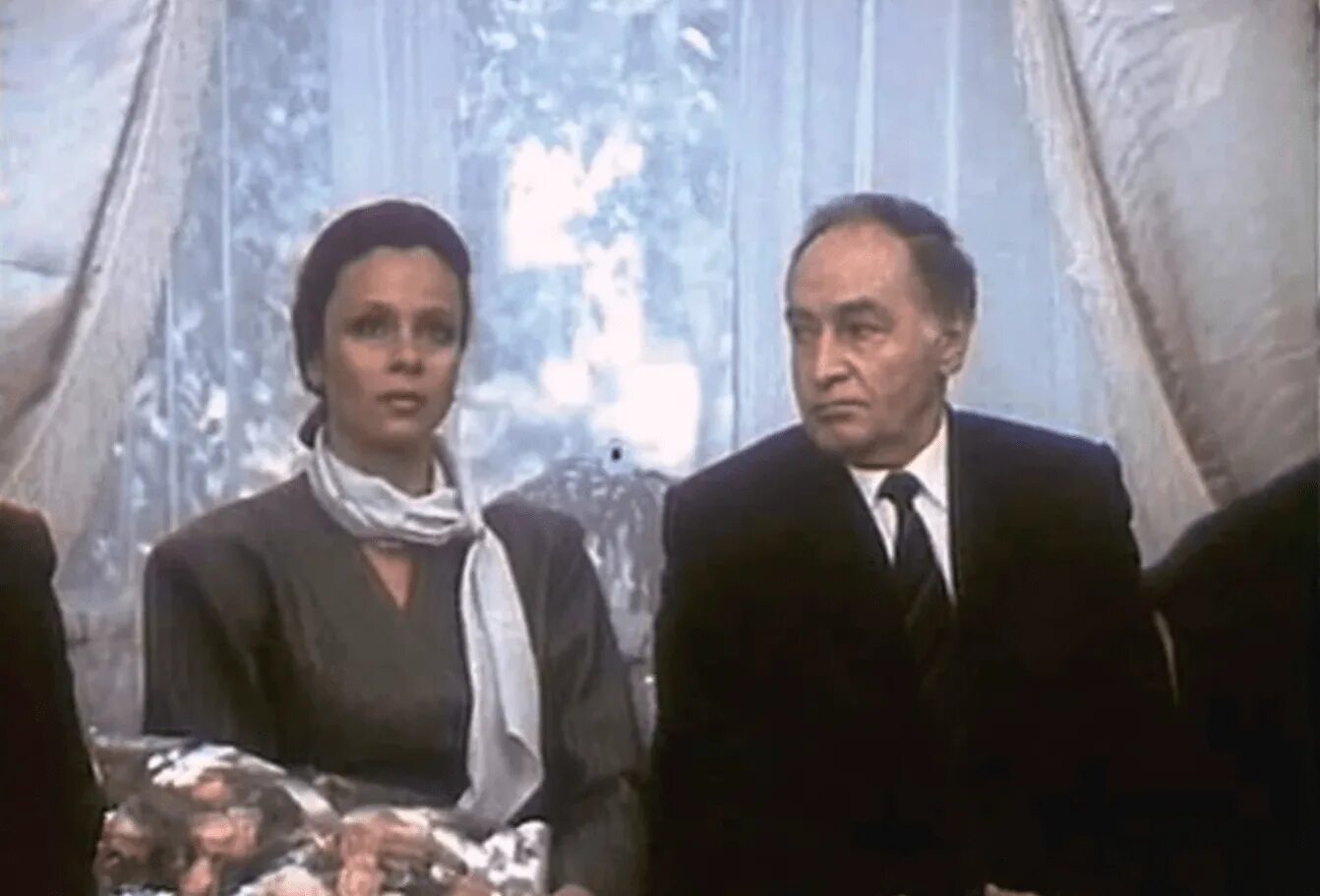 Любовь полищук любовь с привилегиями. Любовь полищук любовь с привилегиями. Семья с привилегиями 15. Любовь полищук актриса. Полищук любовь с привилегиями.