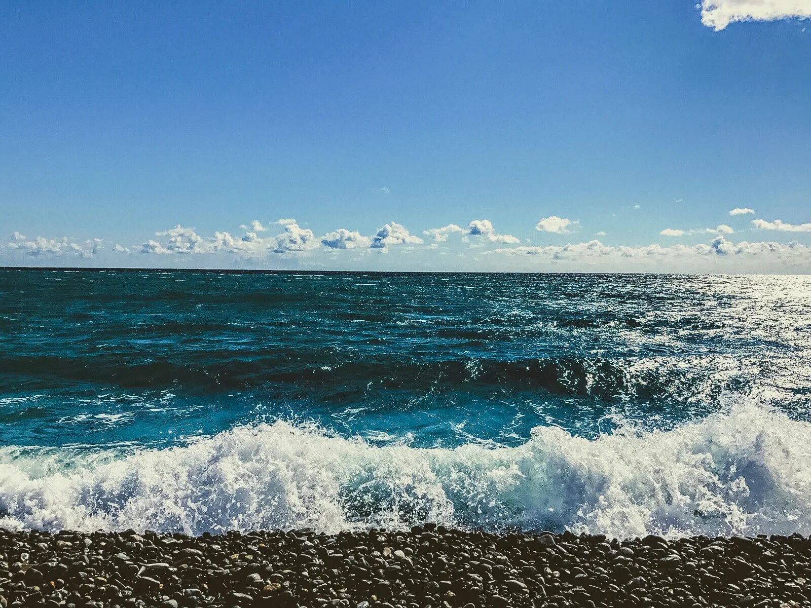 Море вода. Красивый пляж. Фоновый рисунок для рабочего стола море. Бискайский залив испания волеы. Морской прибой евпатория.