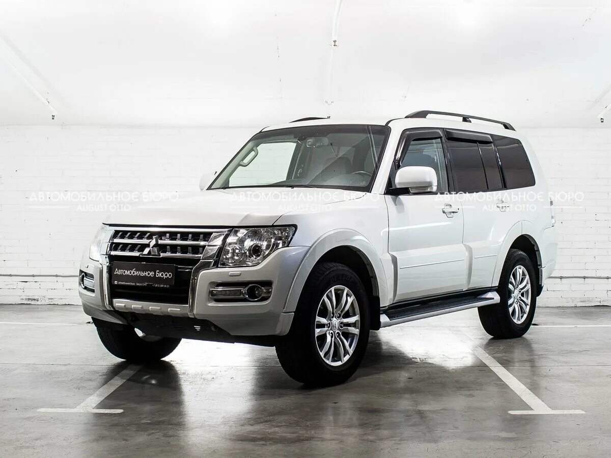 Mitsubishi pajero 2014