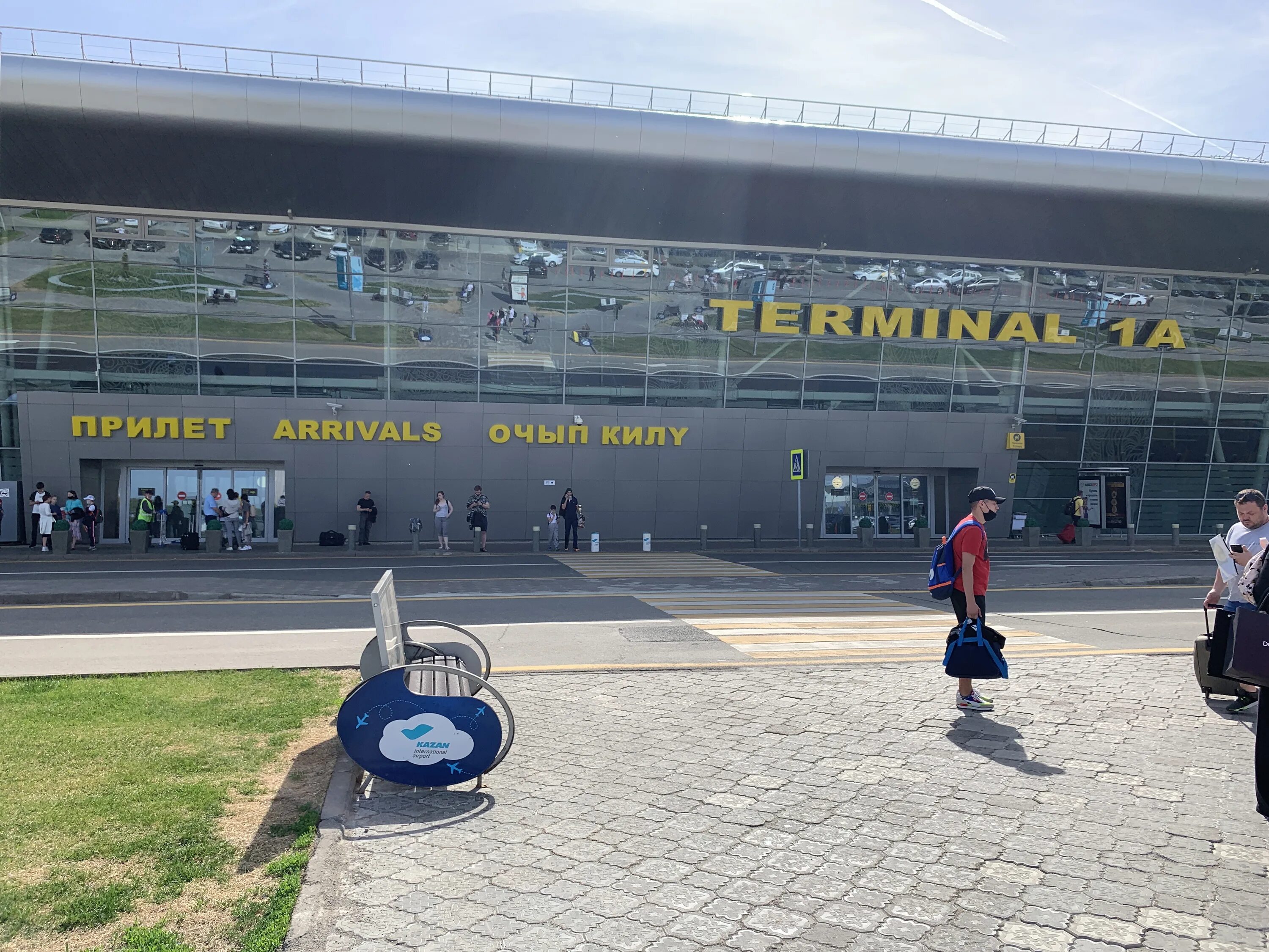 Аэропорт казань какой терминал. Аэропорт казань терминал 1. казань аэропорт терминал 1 международные. аэропорт казань терминал 1а,2. казань аэропорт терминал вылета.