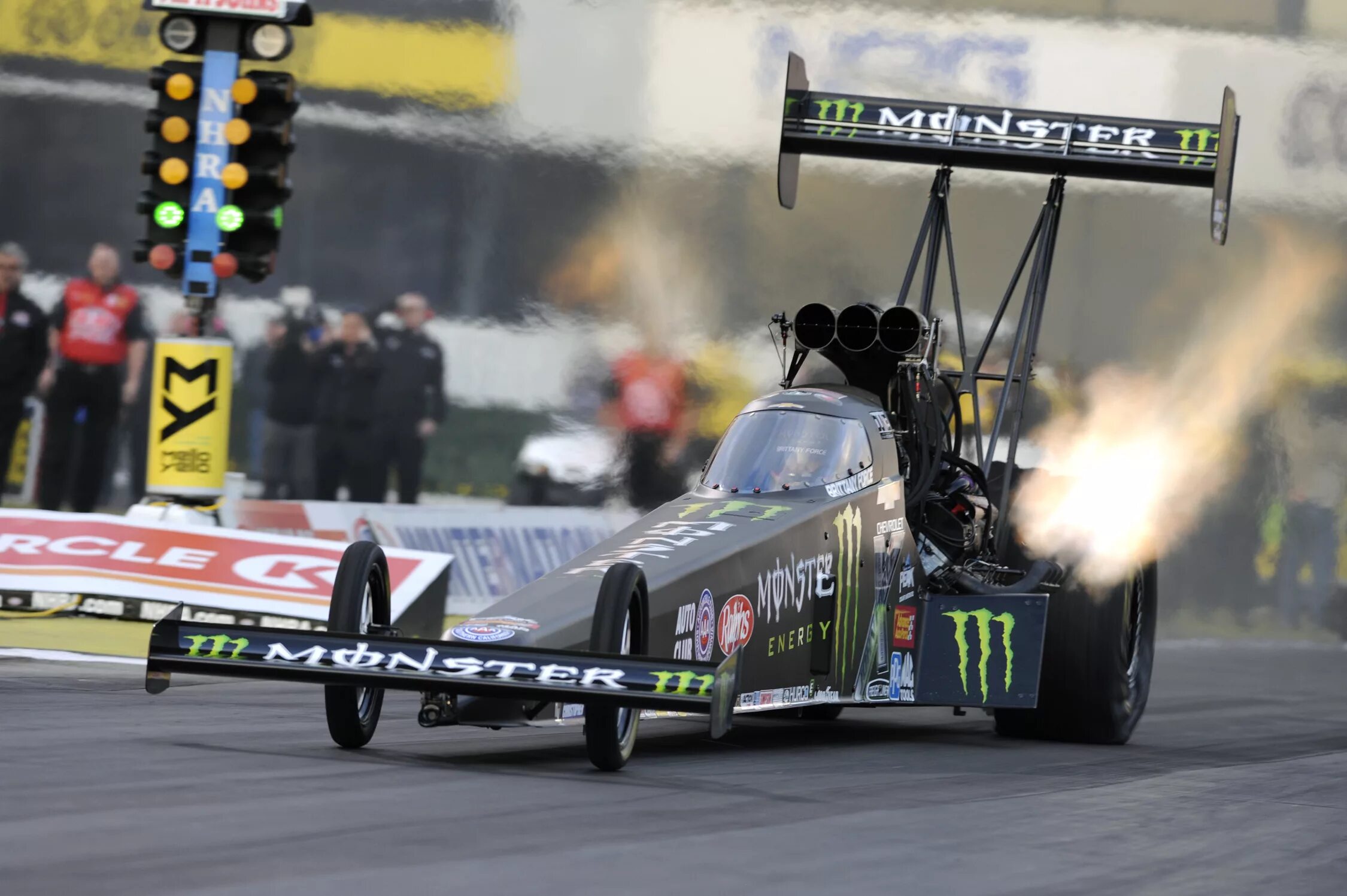 Racing mile. NHRA Драгстер. Top fuel Dragster. Драгстер Top fuel 11.000 л.с. Драг рейсинг топ Фуел.