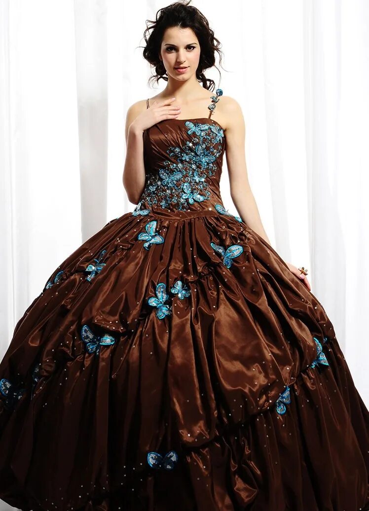 Самые шикарные платья. Платье Ball Gown. Платье вечерние Ball Gown. Самые шикарные платья на выпускной. Самые красивые бальные платья.