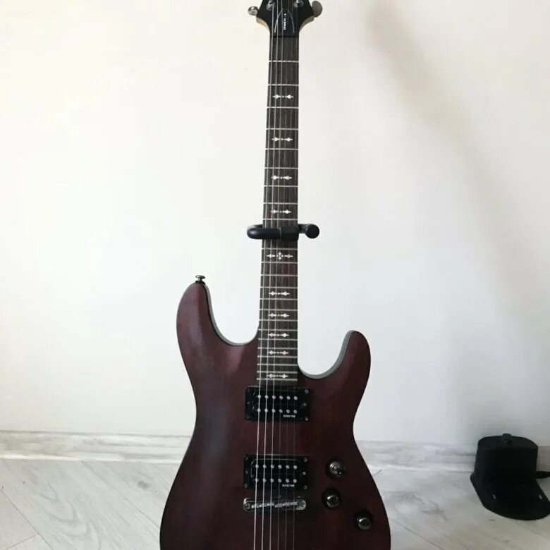 Schecter diamond series. Schecter Omen-6 Diamond электрогитара. Гитара Schecter Diamond Series. Шектер диамонд Сериес. Schecter Diamond Series акустическая.