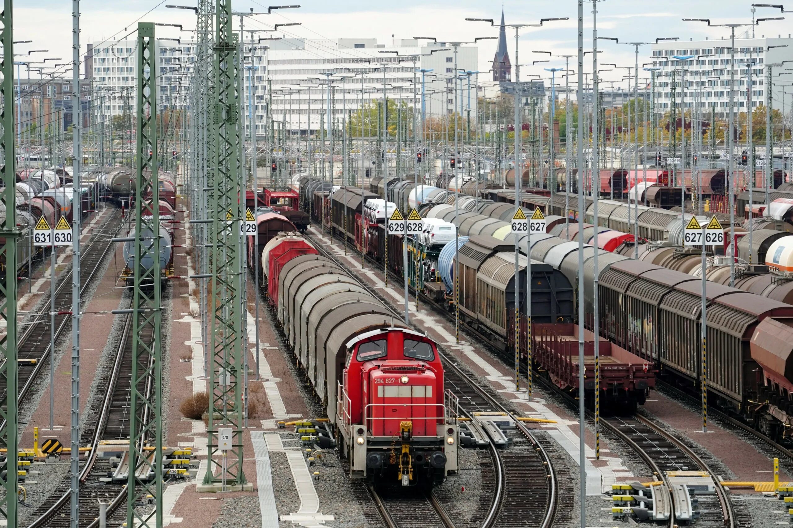 Железнодорожный узел. ЖД инфраструктура Украины. Станция Узловая. Инфраструктура Германии.