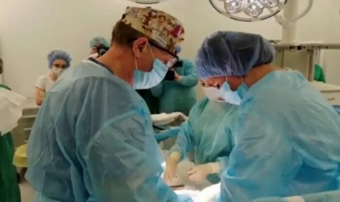 Новосибирск родила ребенка. Рожать в областной больнице новосибирск. Недоношенные дети в реанимации. Родильный дом. Патологии новорожденных.