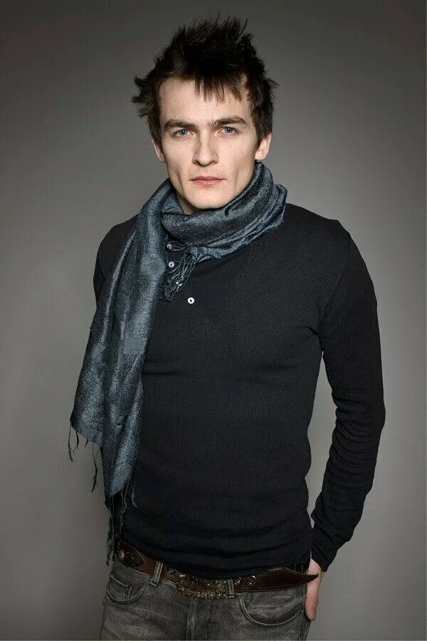 Руперт (rupert). Руперт френд 2009. Руперт френд питер куинн. Ситком друзья. Фотосессия друзей.