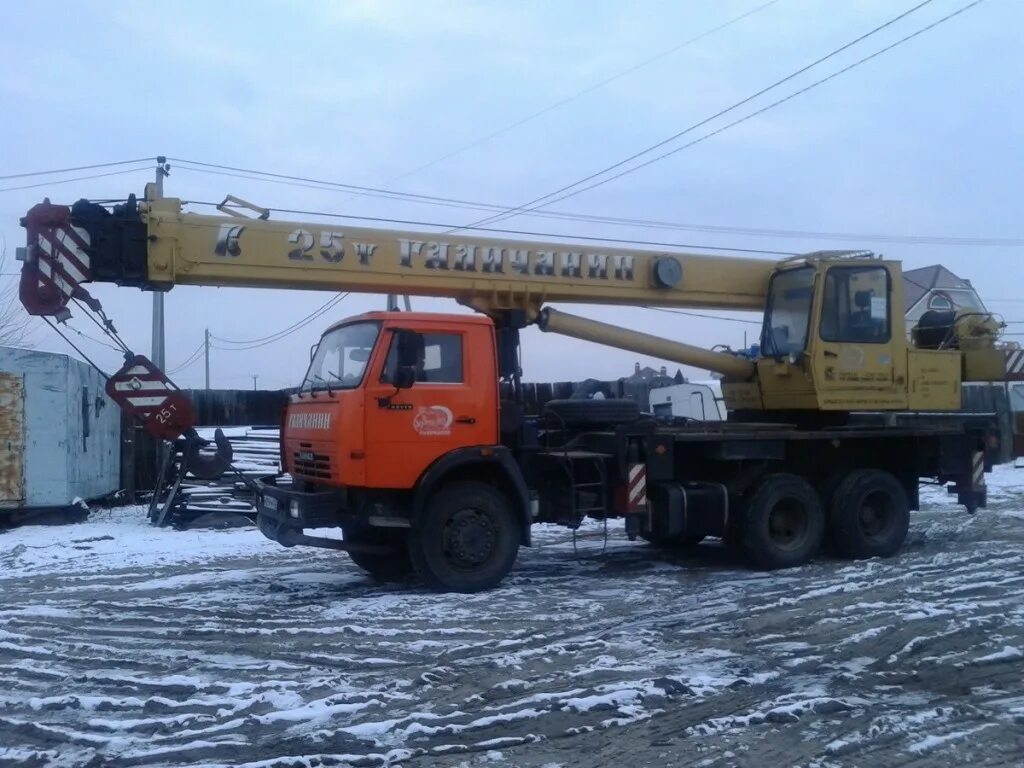 Аренда автокрана 32т. Автокран галичанин 32. Аренда автокрана 32т. Кран галичанин 32т. (камаз-43118) овоид.