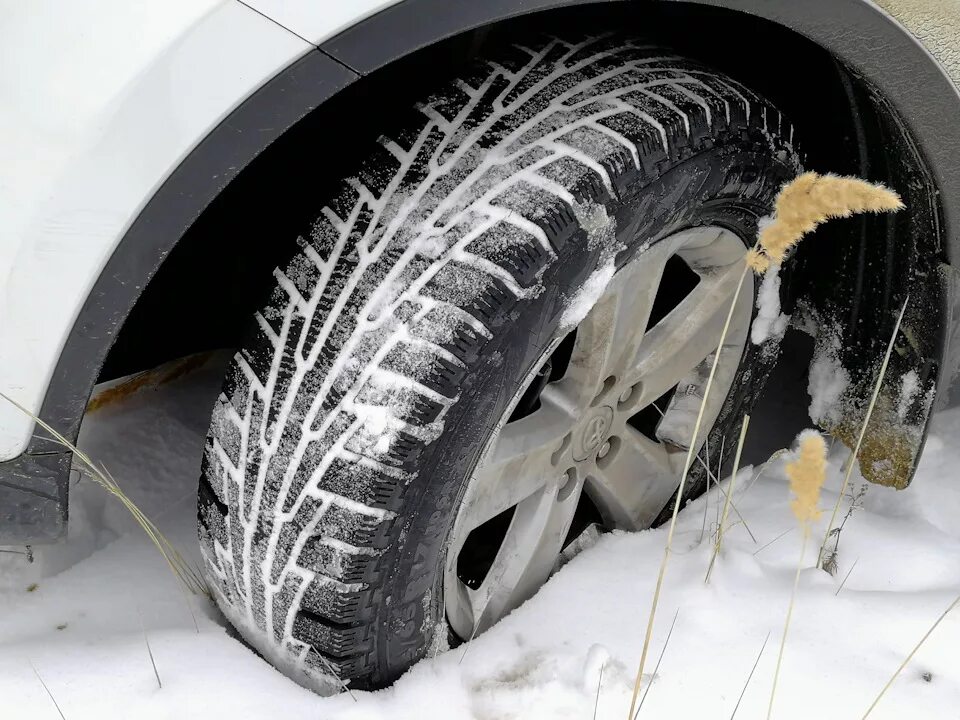 Гудит зим. Goodyear ULTRAGRIP 600. Goodyear ULTRAGRIP Ice Arctic SUV 265/60/18. Goodyear ULTRAGRIP Arctic 2 SUV. Зимняя МТ шипованная резина.