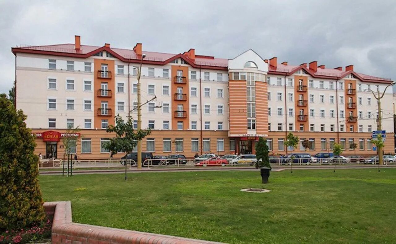 Гостиница неман гродно. Гродненский гостинец. гостиница гродно видео осенью.. неман купить гостиницу.
