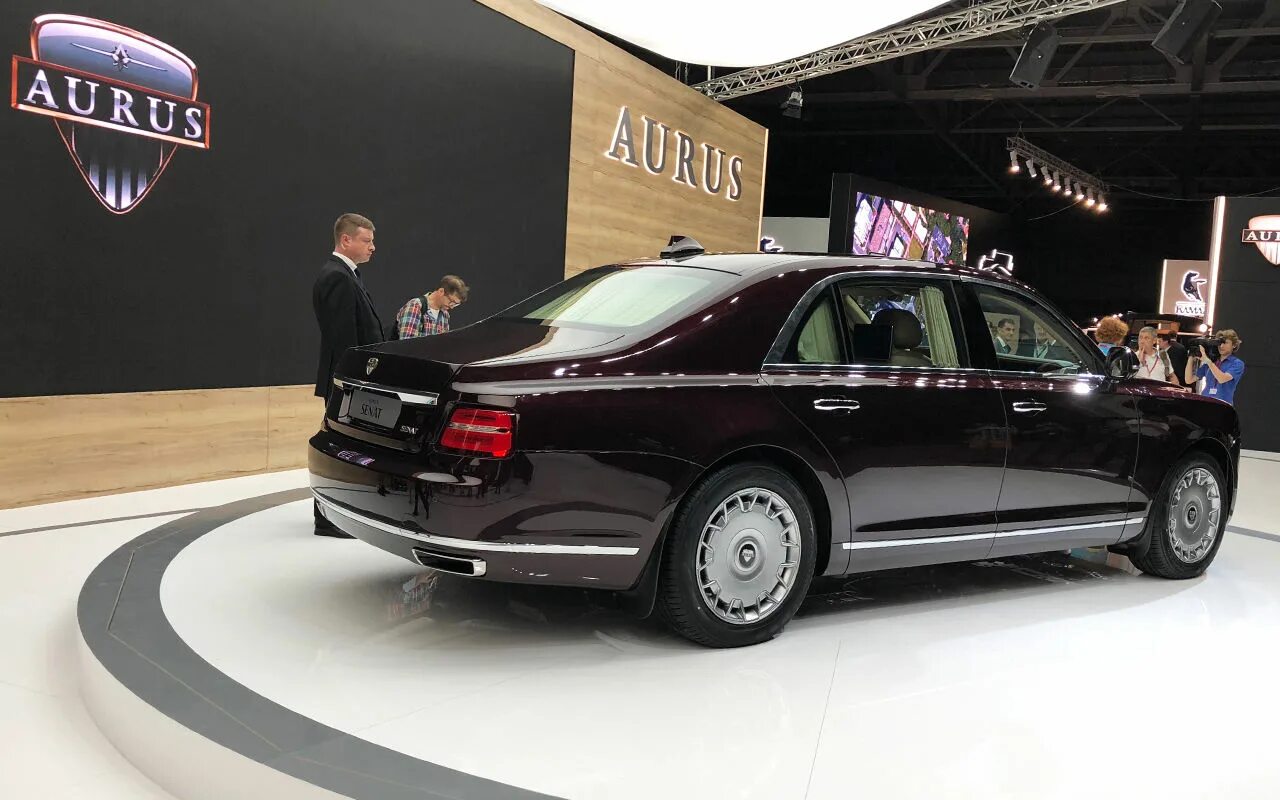 Аурус страна производитель. Машина Aurus Senat. Аурус Senat s600. Аурус Сенат седан s600. Мерседес Аурус.